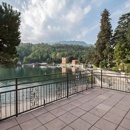 Il Golfo Apartment Лено Екстериор снимка